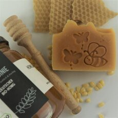 Naturseife Bees Honey | cremige, beruhigende Reinigung mit Robinienhonig | nur aus nat&uuml;rlichen Zutaten | vegan | 60 g